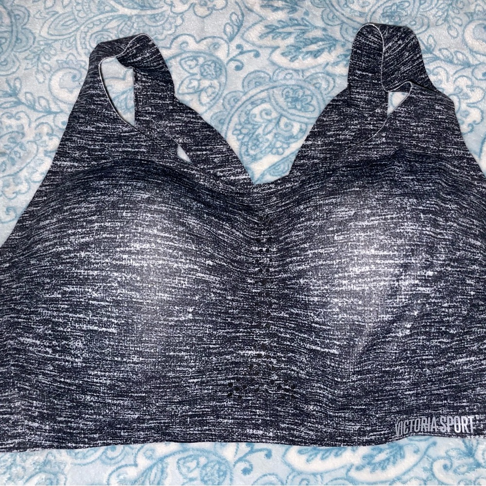 VS sports bra